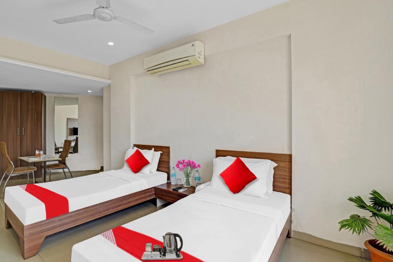 Oyo Flagship Hotel Residency Silvassa Extérieur photo
